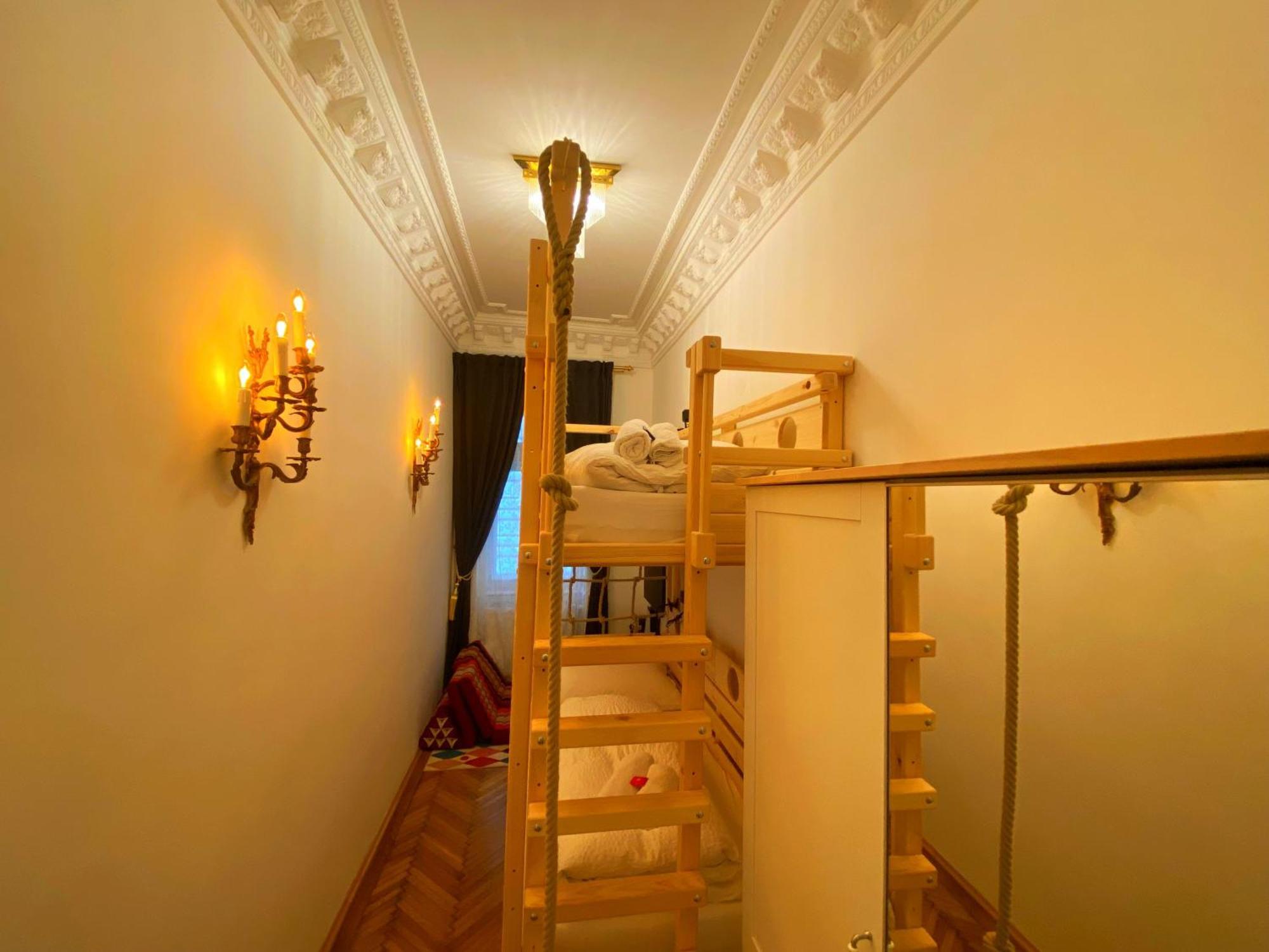 Apartment 7th Heaven Center *