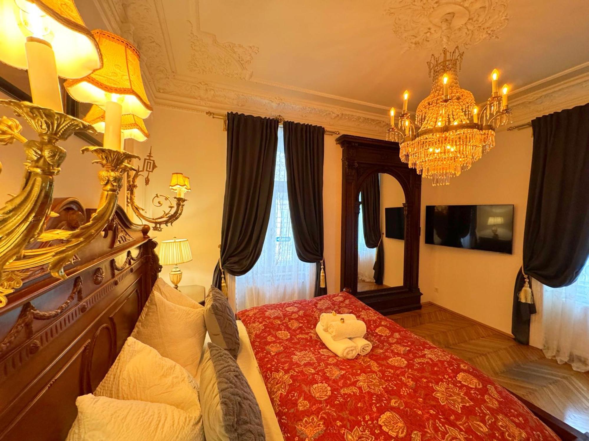 Apartment 7th Heaven Center