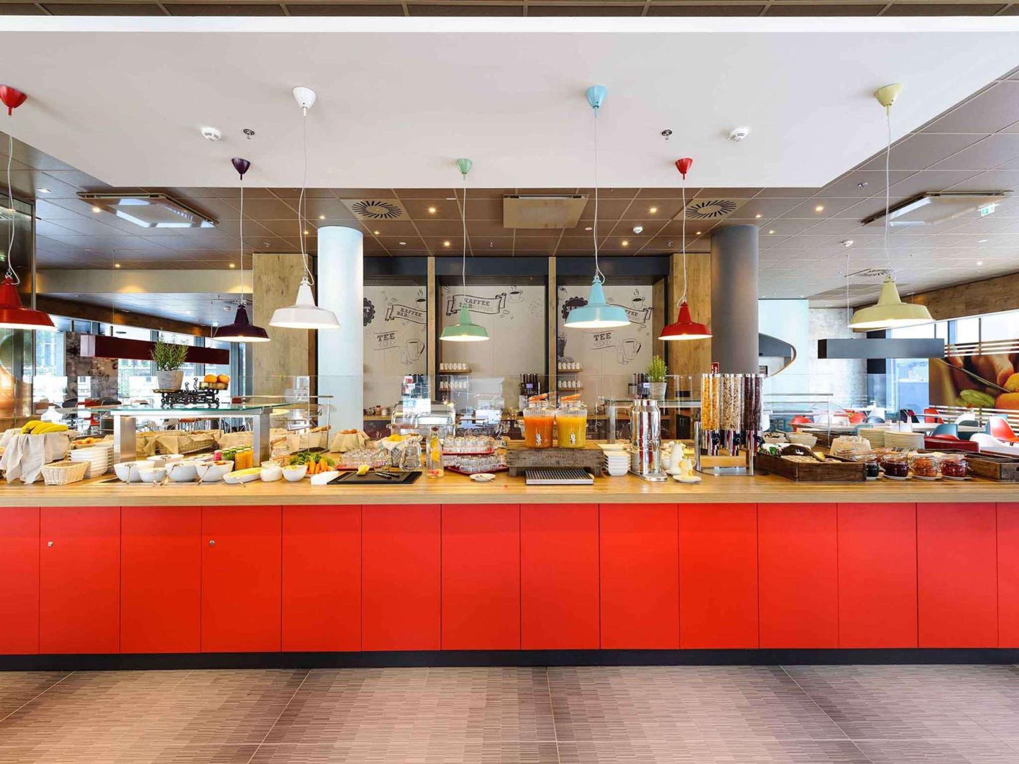 Ibis Hauptbahnhof 3*