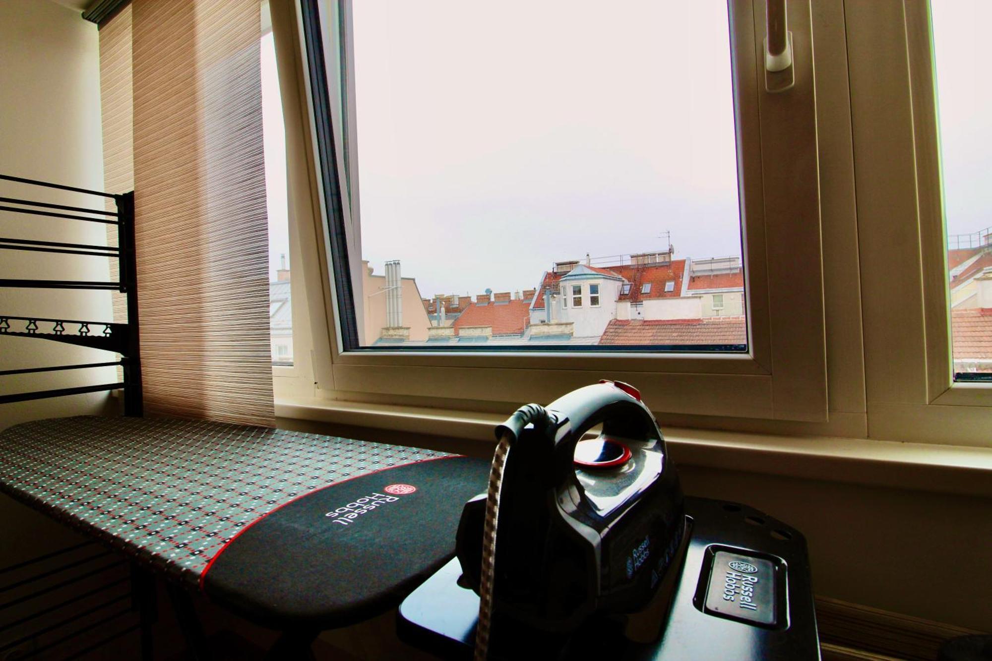 Modern Rooftop Apartment Wien