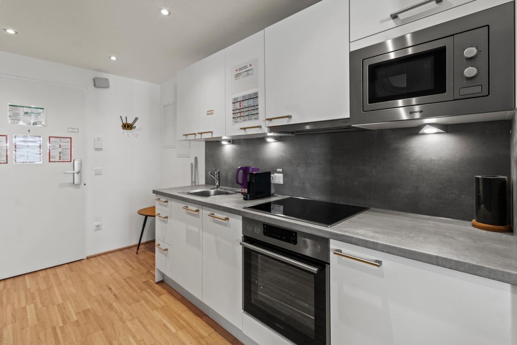 At Station I 3 Minutes To Shopping Street I High Speed Wifi Apartment *