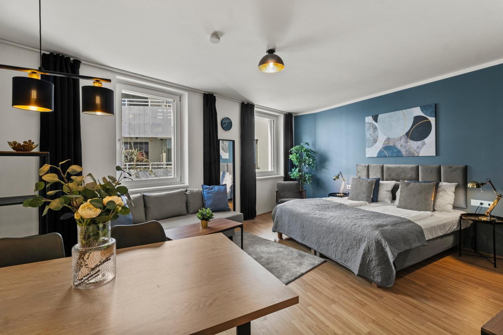 At Station I 3 Minutes To Shopping Street I High Speed Wifi Apartment Vienna