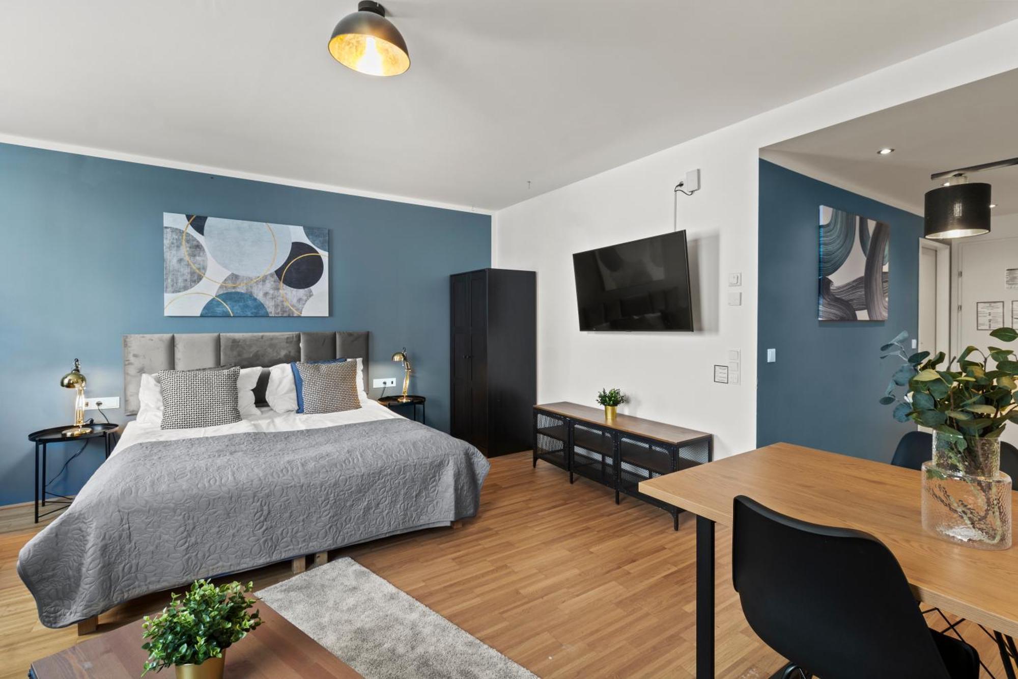 Apartment At Station I 3 Minutes To Shopping Street I High Speed Wifi *
