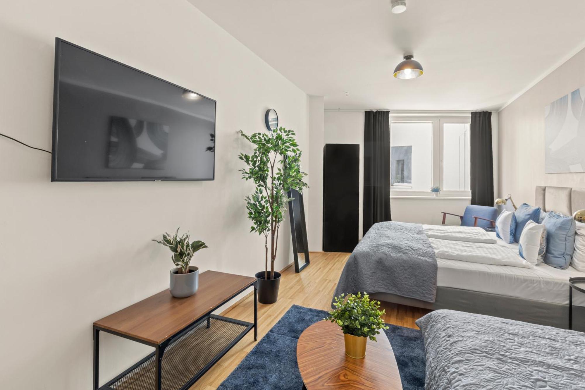 Apartment At Station I 3 Minutes To Shopping Street I High Speed Wifi *