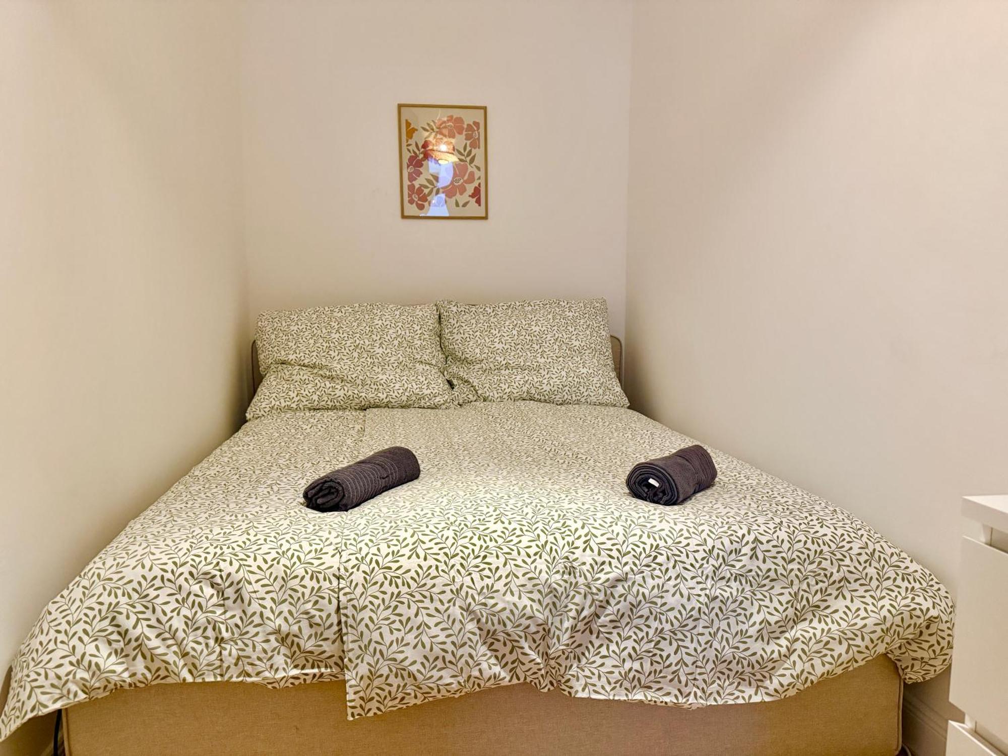 Renovated With Balcony Apartment *