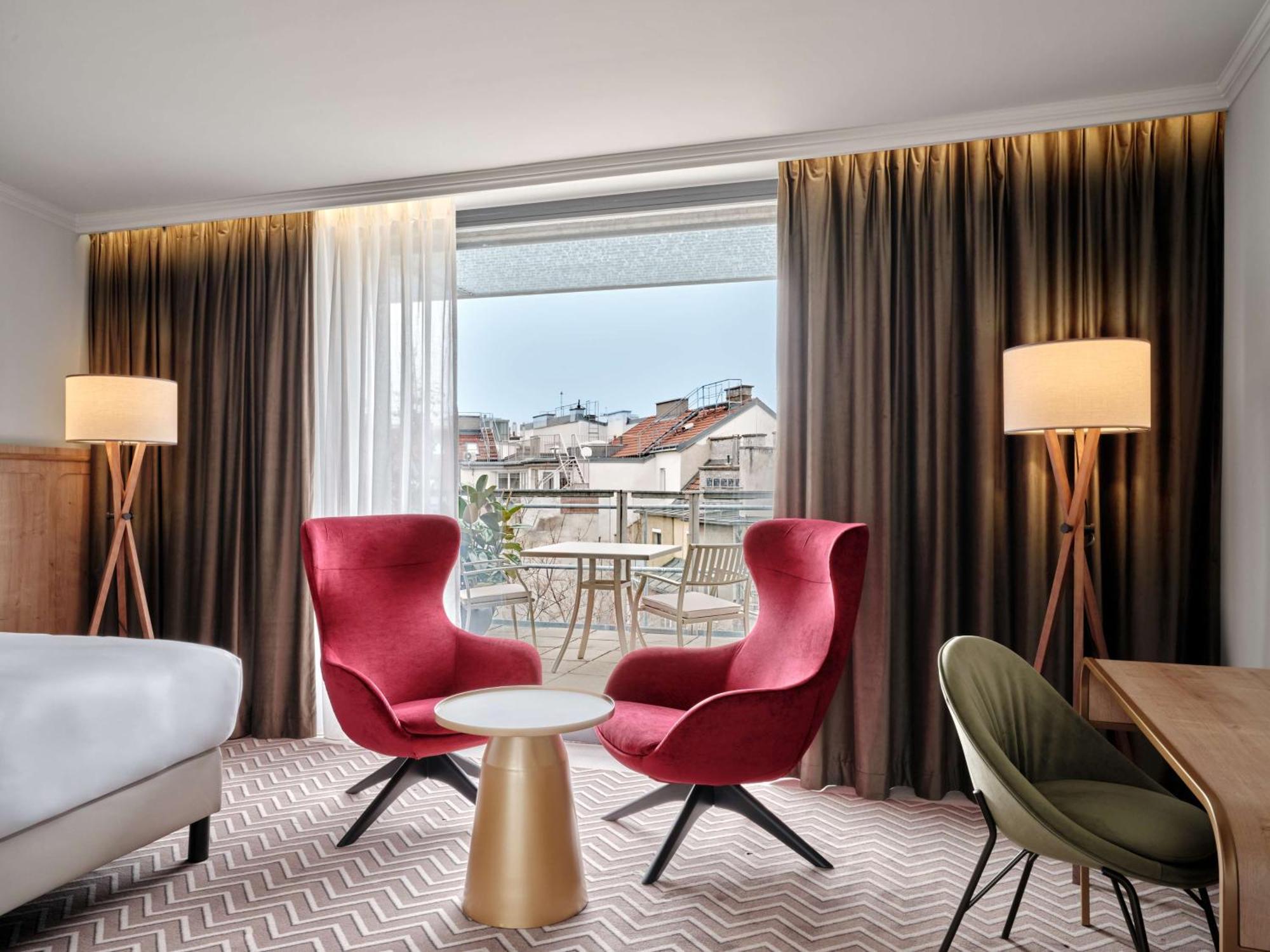 Hotel Radisson Blu Triest Hotel, 4*