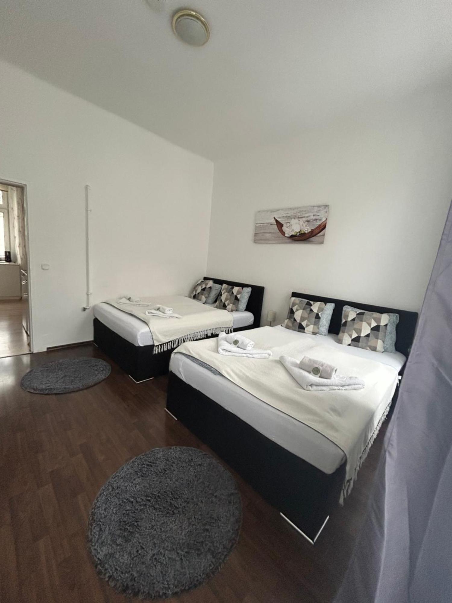 Rover Apartment