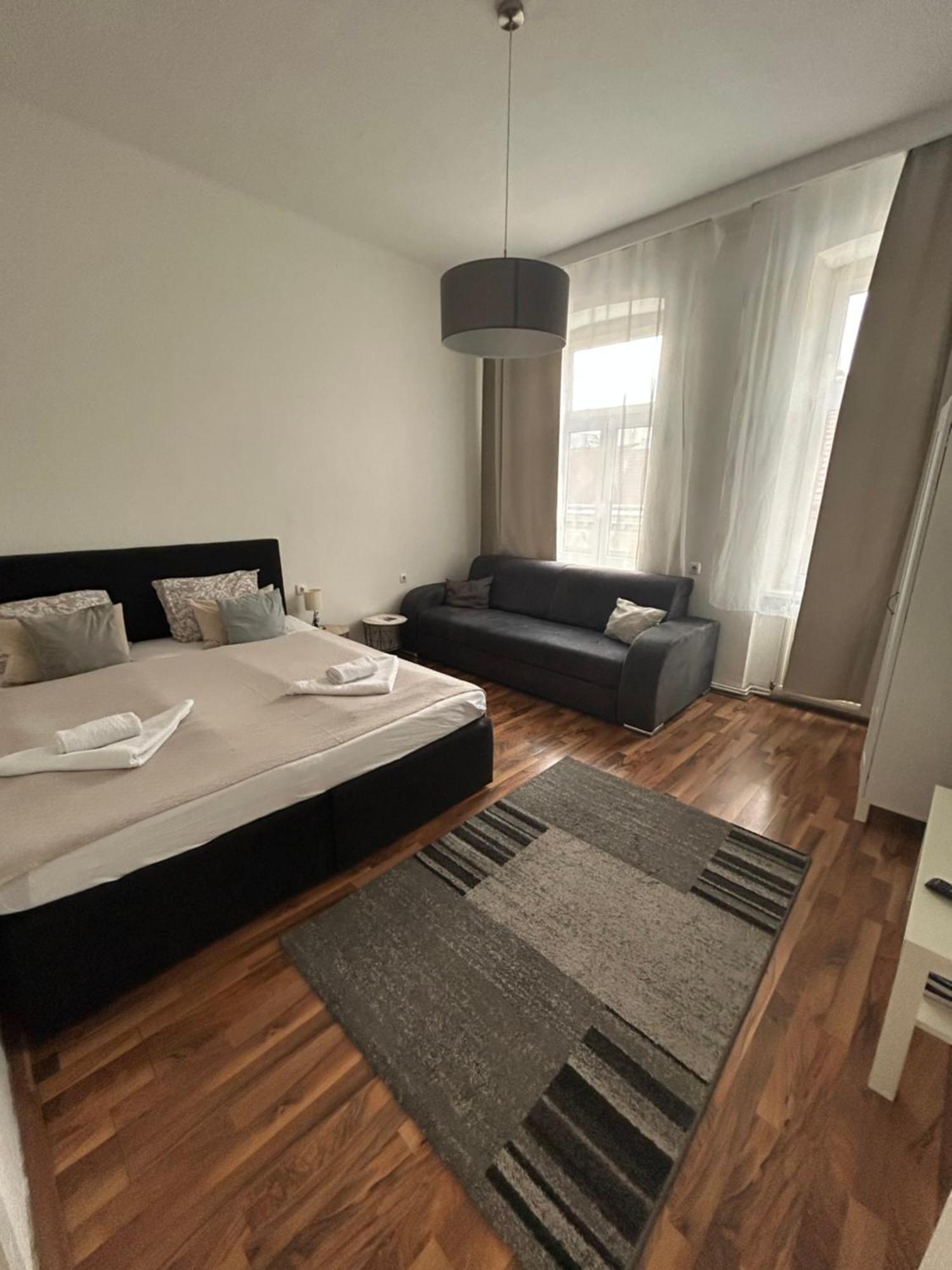 Paower Apartment *