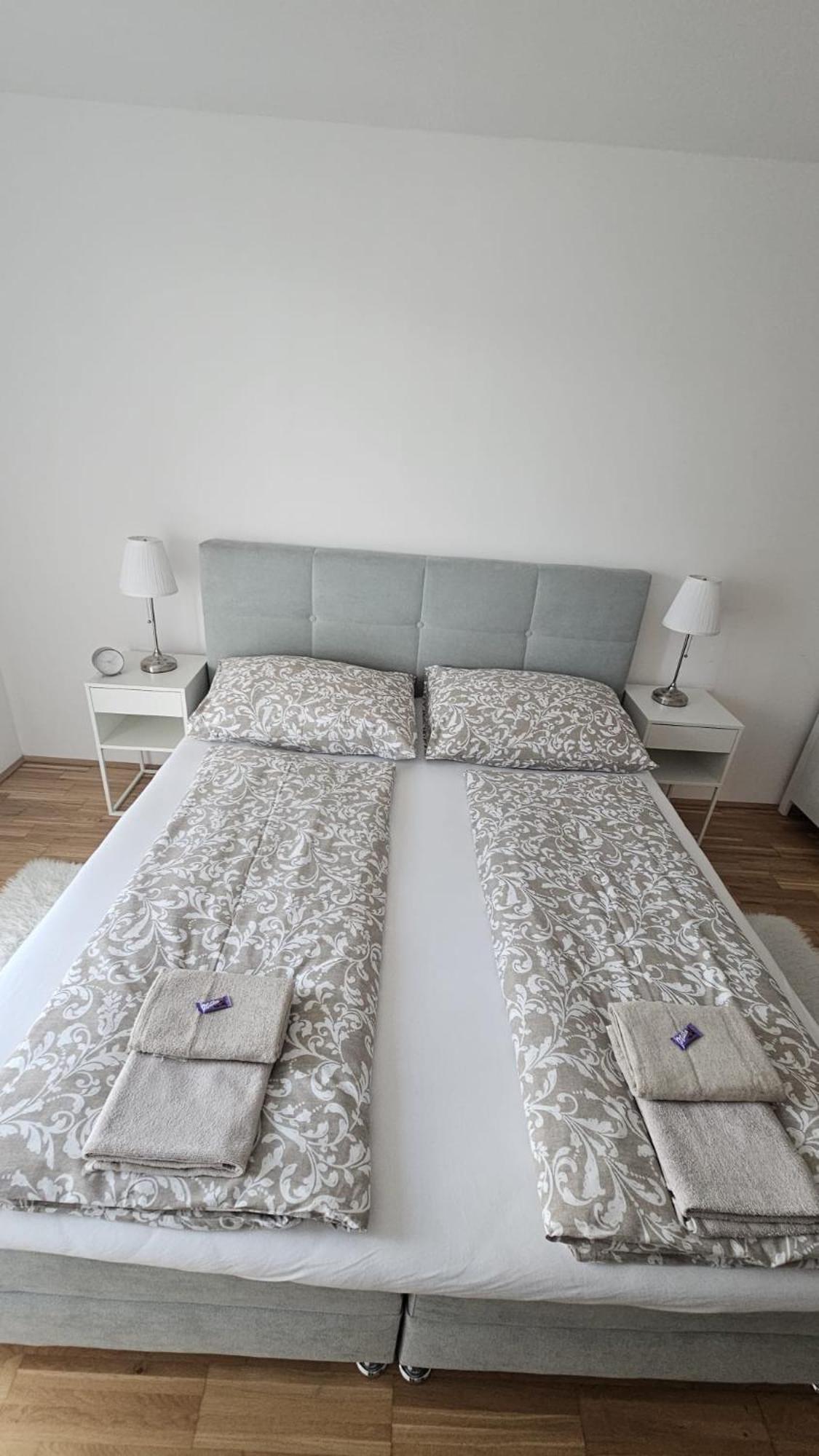 - Favoriten Apartment *