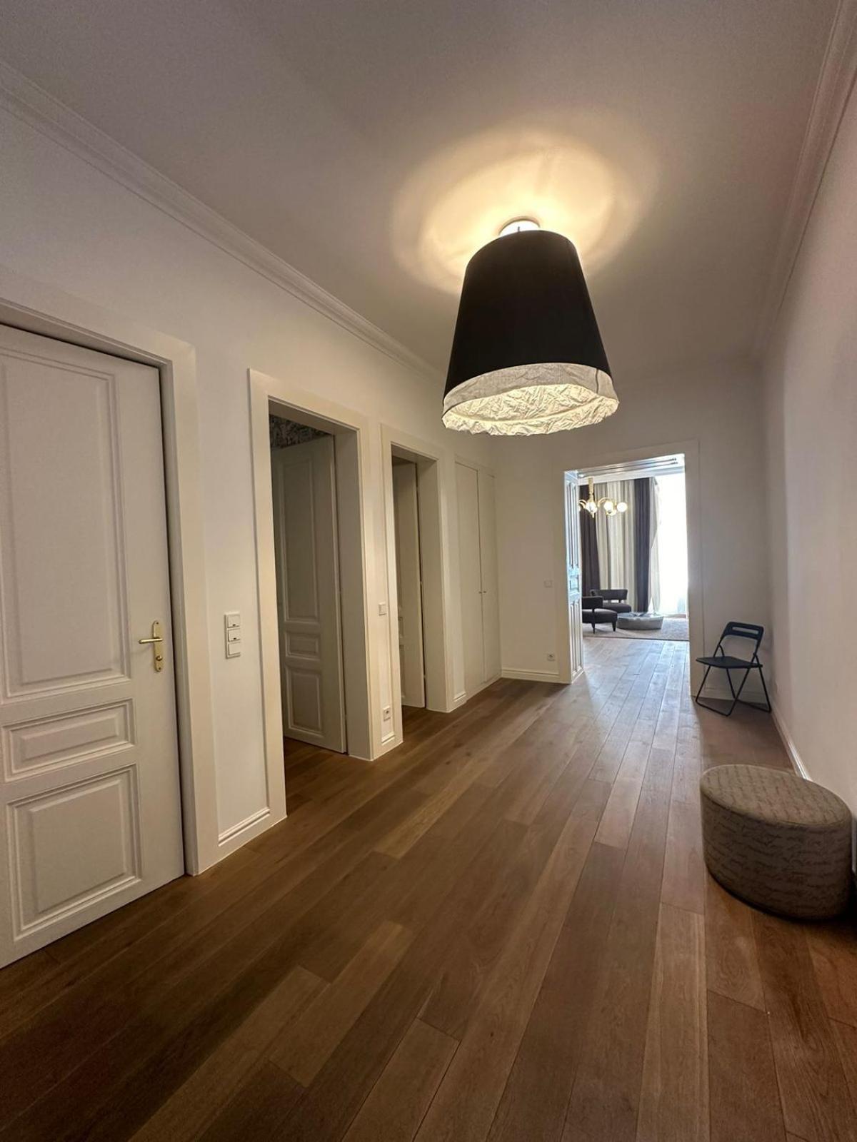 Residential Elegance: Yourvienna Classic In Center