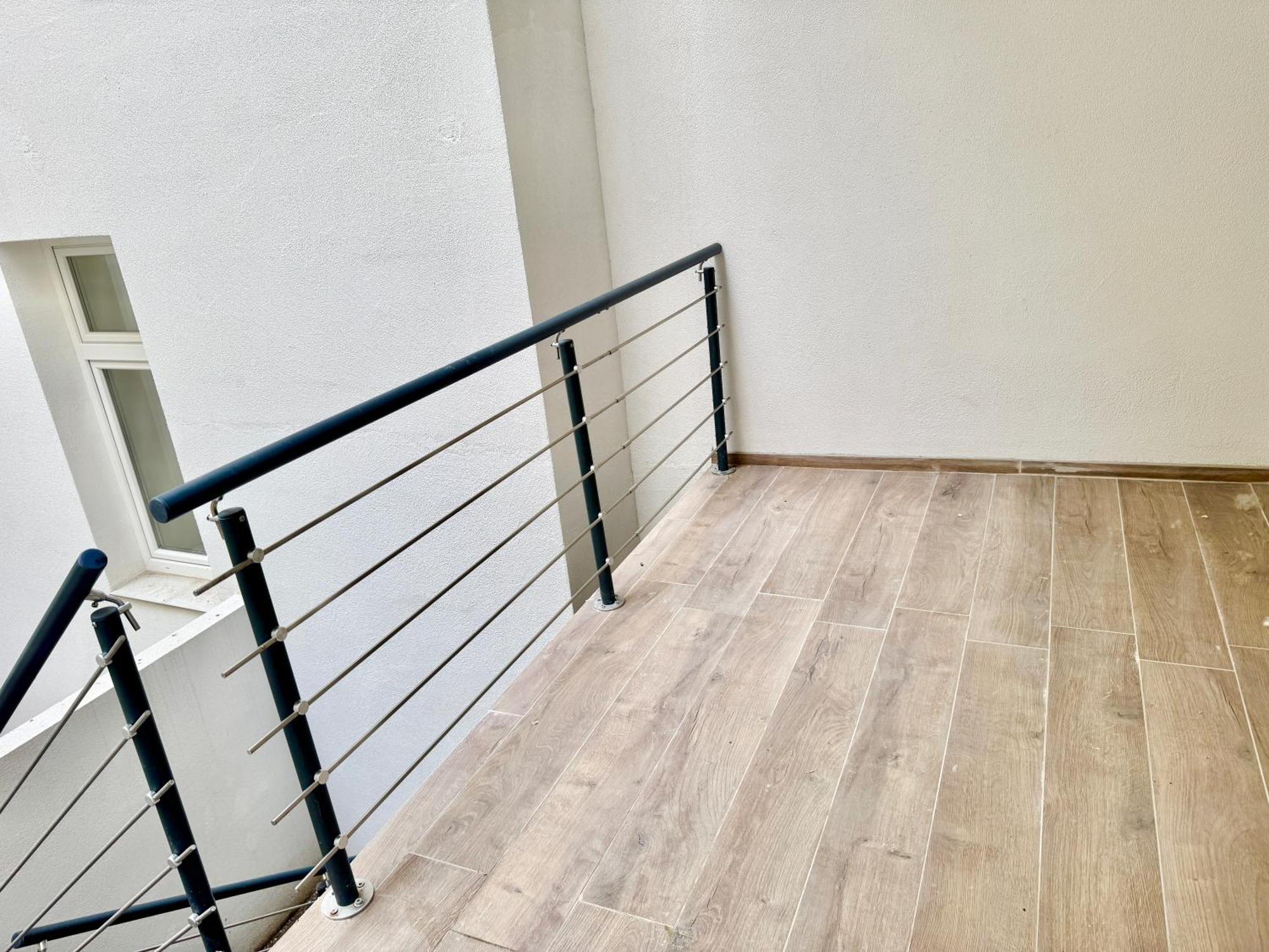 Renovated With Balcony Apartment Vienna