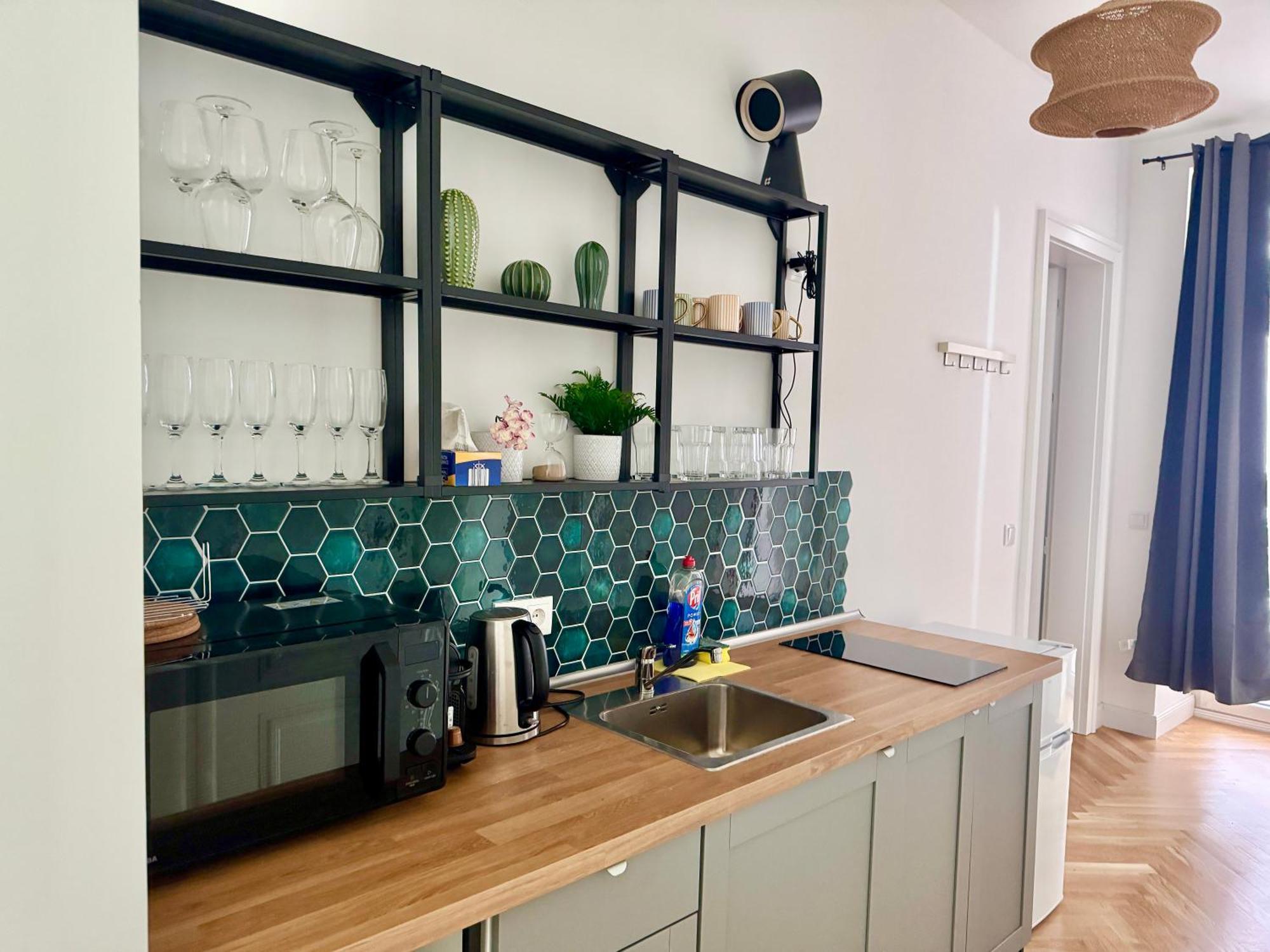 Renovated With Balcony Wien