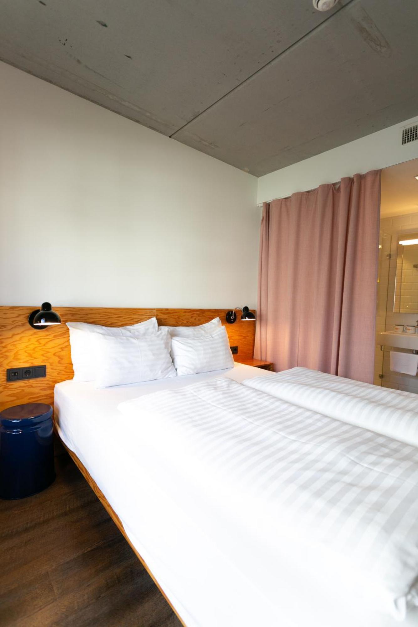 Schani Wien 4*