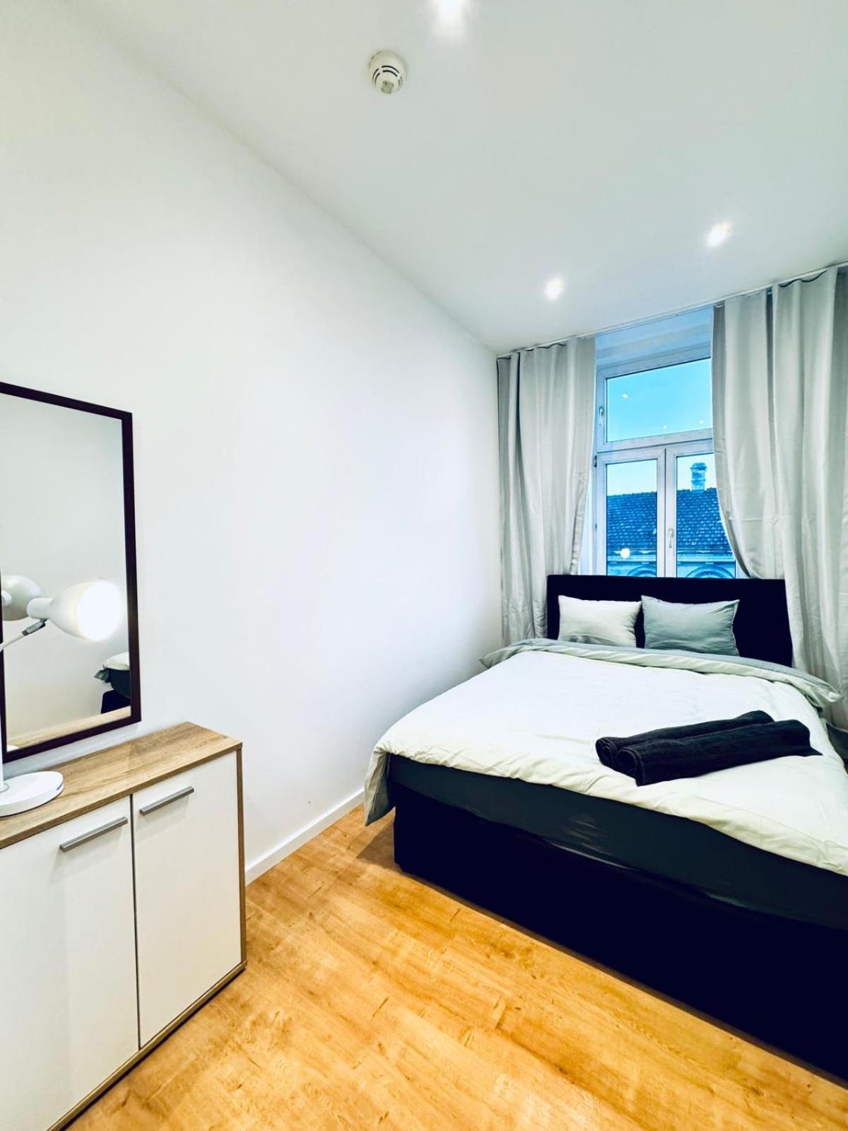 Comfy & Cozy 4br Shared Next To Kaufpark Alterlaa Vienna