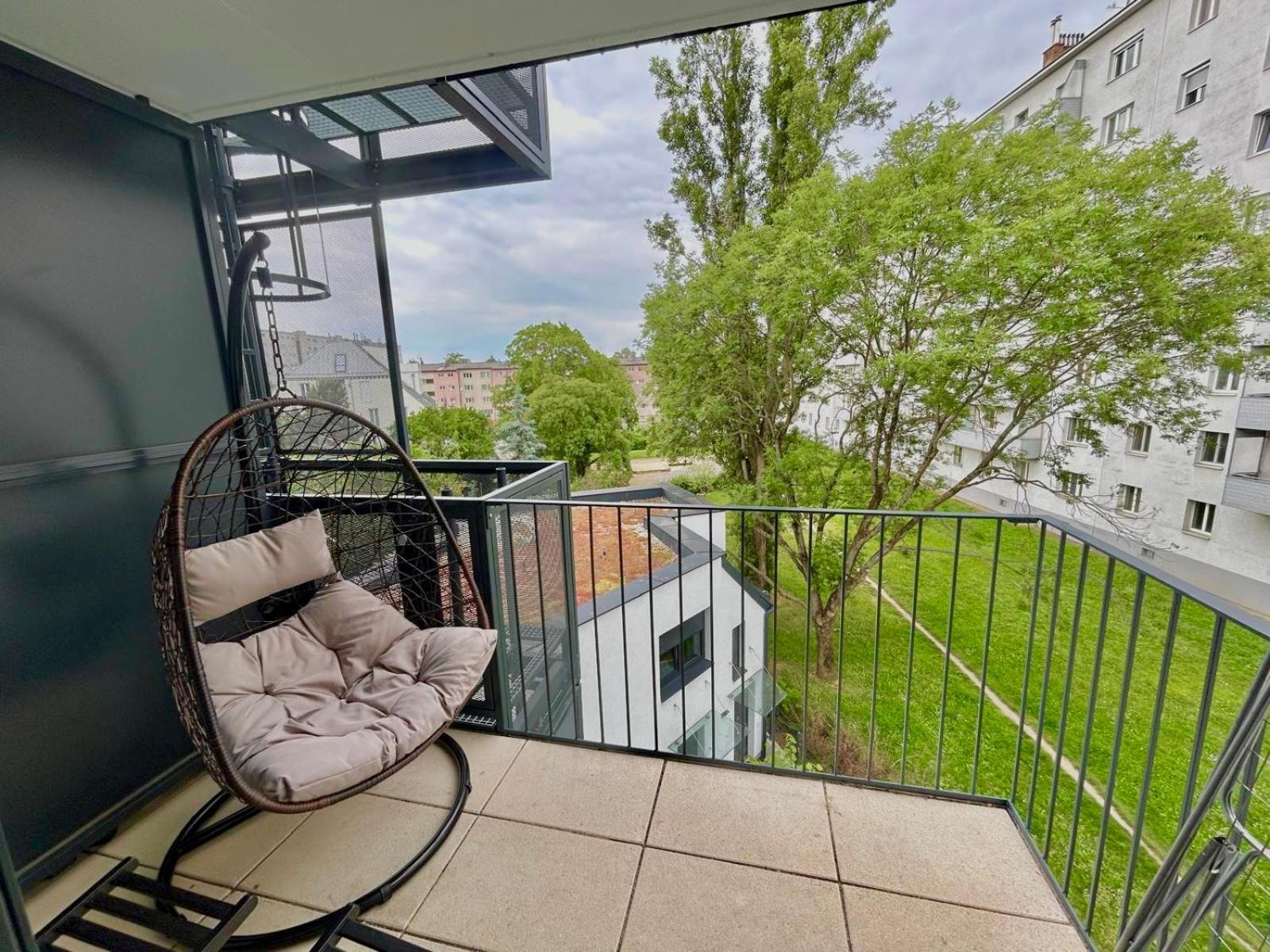 Modern Danube With Balcony & Free Parking * Vienna