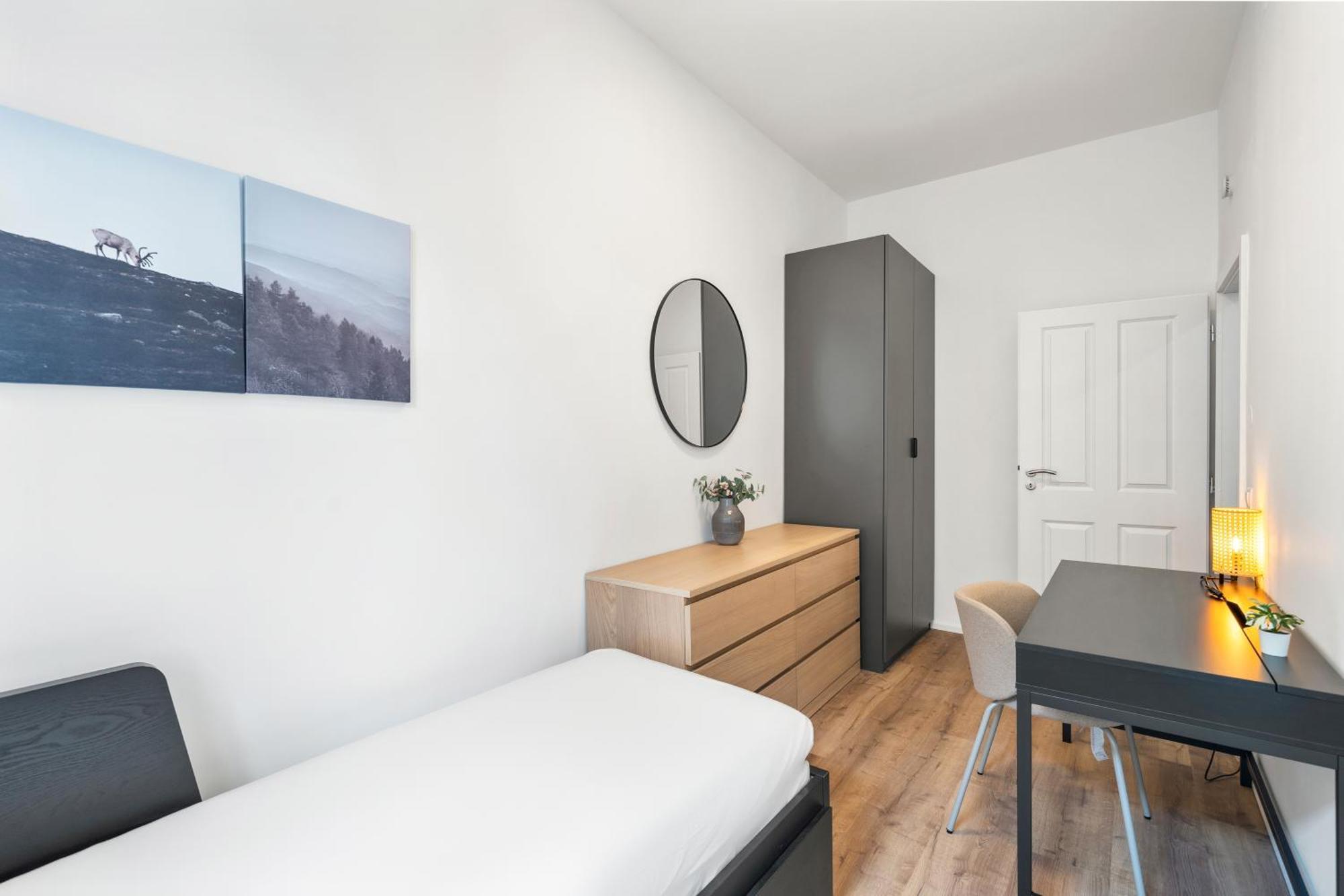 Bright And Quiet Apartments, Just 10 Minutes To U4, U6 And Schoenbrunn Palace Apartment Vienna
