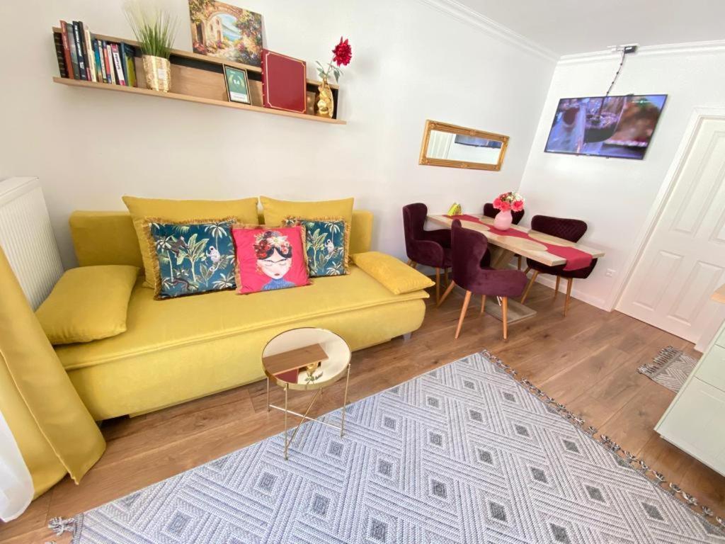 Royal Deluxe-free Garage,near Schoenbrunn Palace Apartment *