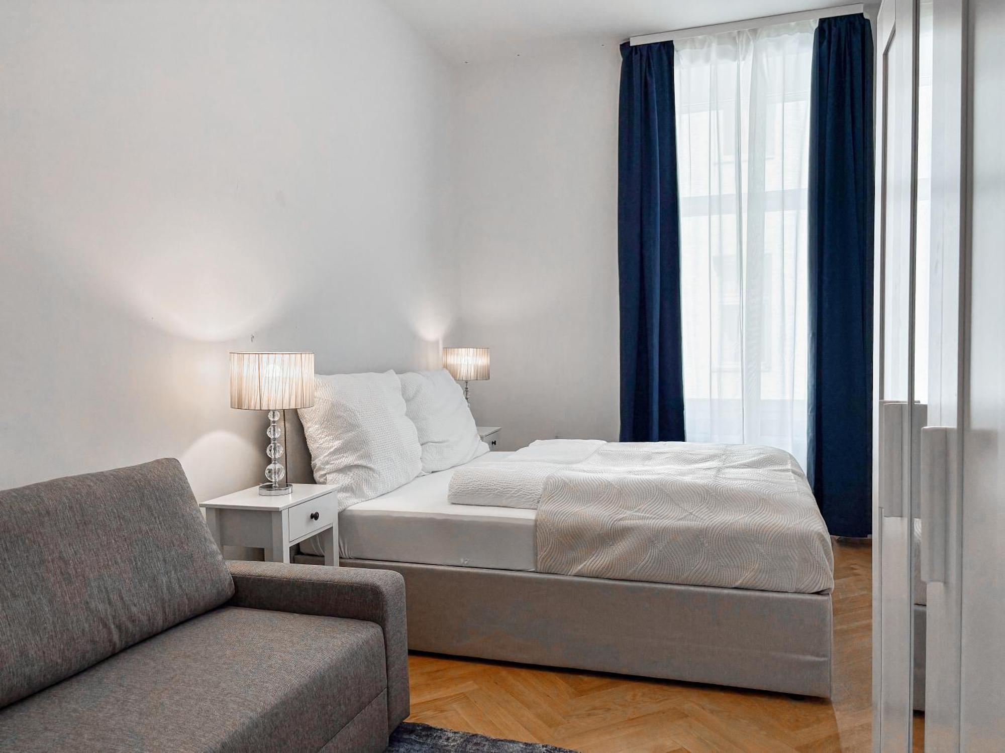Apartment I 5 Minutes To Metro I 15 Min To Center *