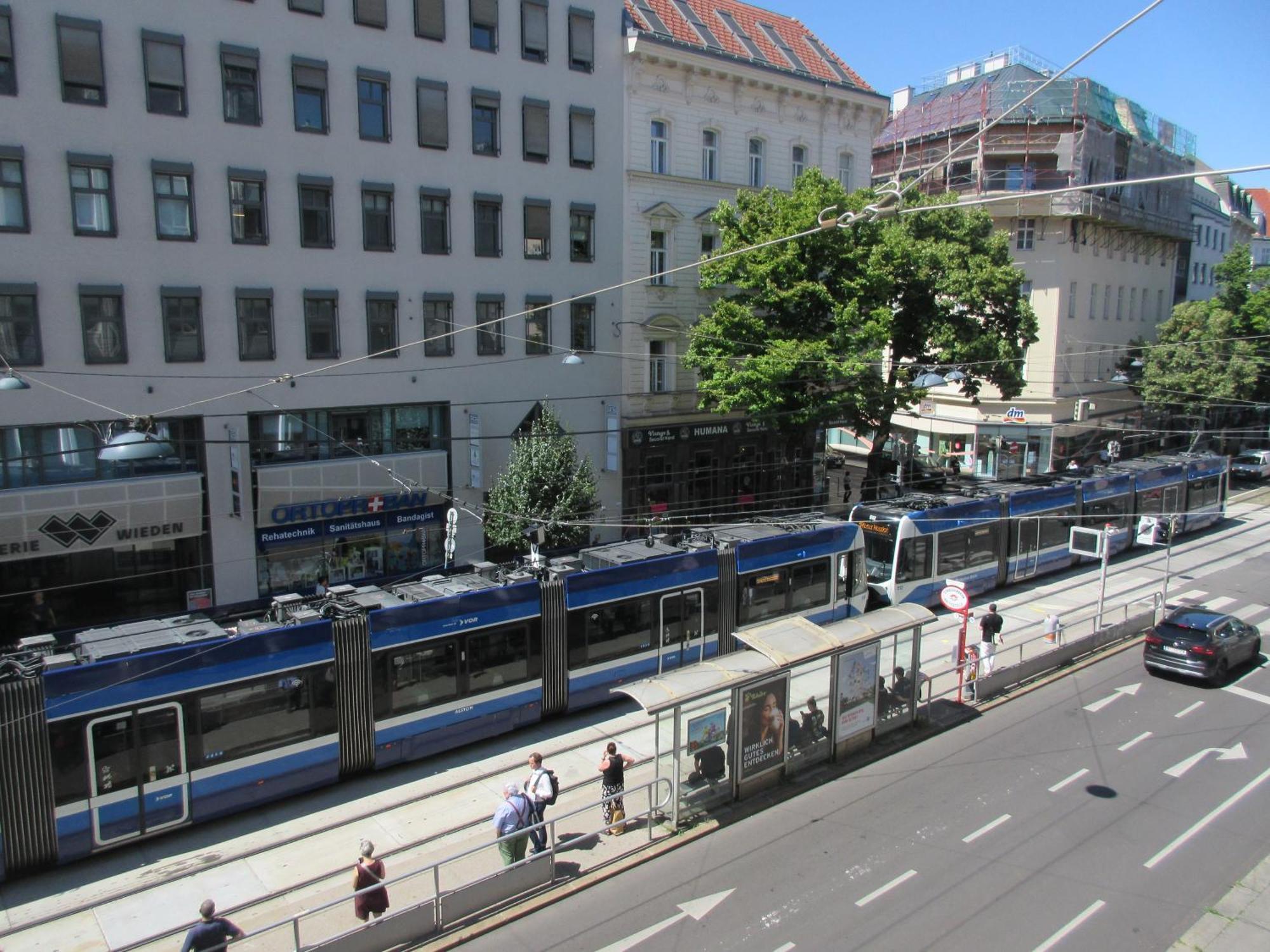 Hotel Attache L Contactless Check-in Vienna