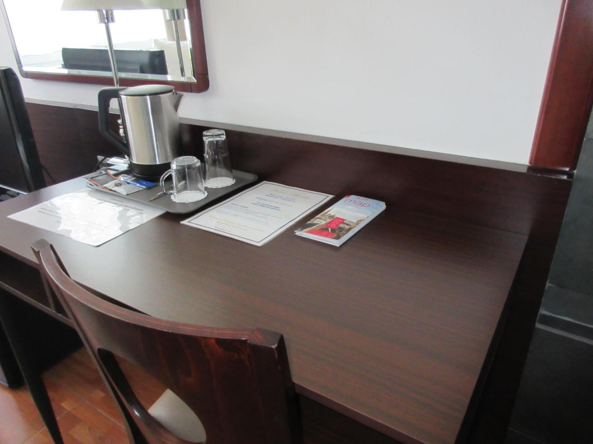Hotel Attache L Contactless Check-in Vienna