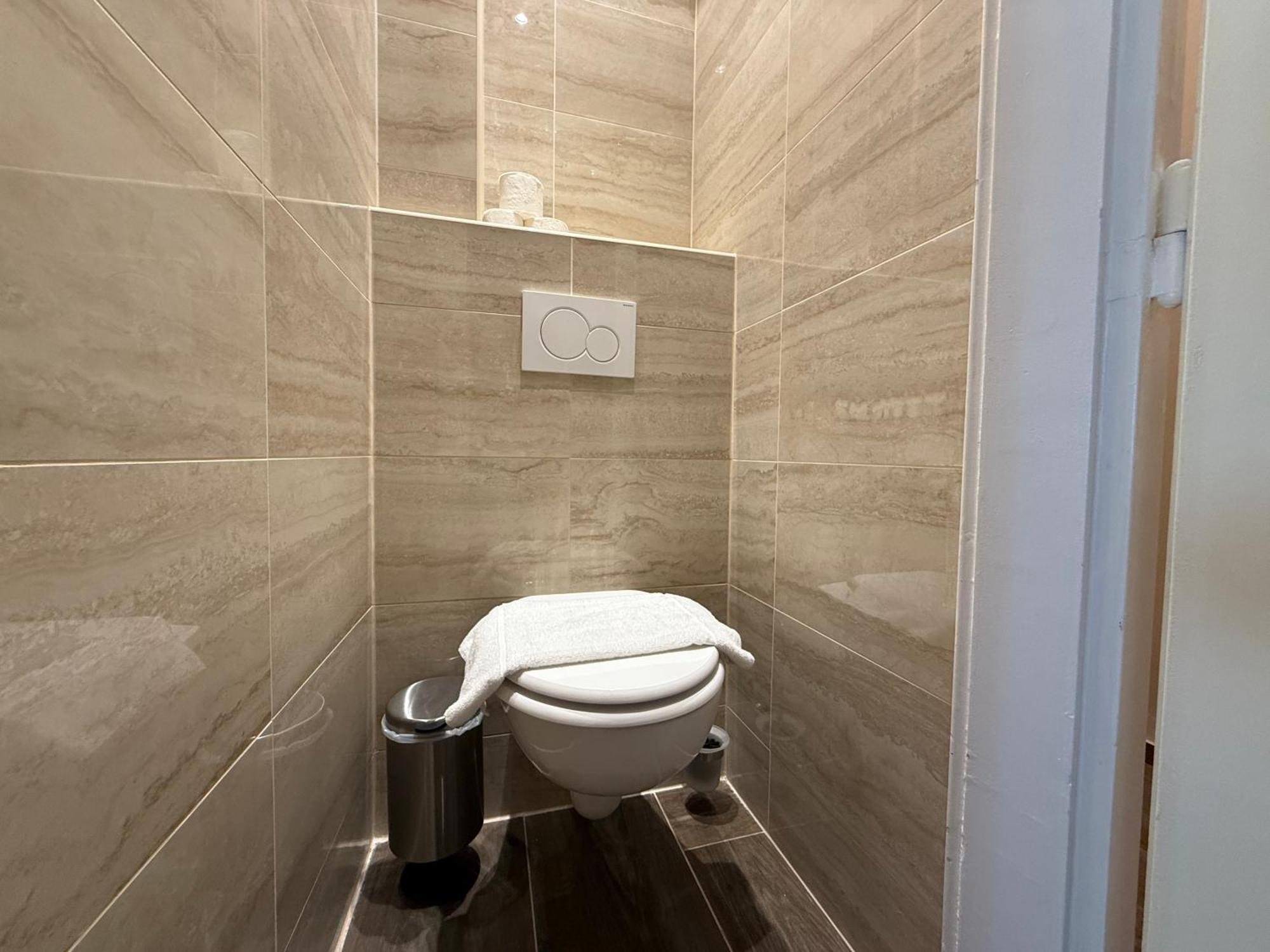 Dependance Rooms I 6 Mins To U6 Alser Strasse I Self Check In Apartment Vienna