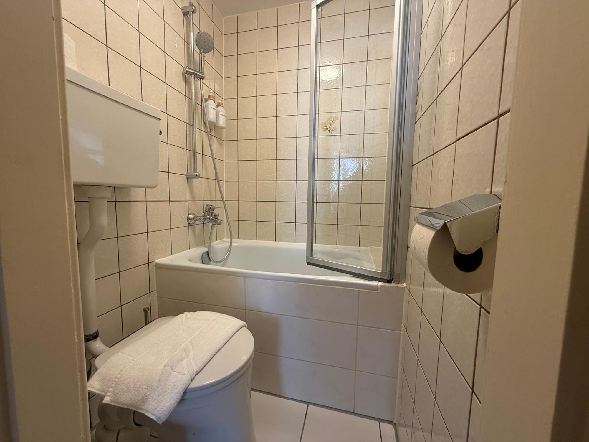 Dependance Rooms I 6 Mins To U6 Alser Strasse I Self Check In * Vienna