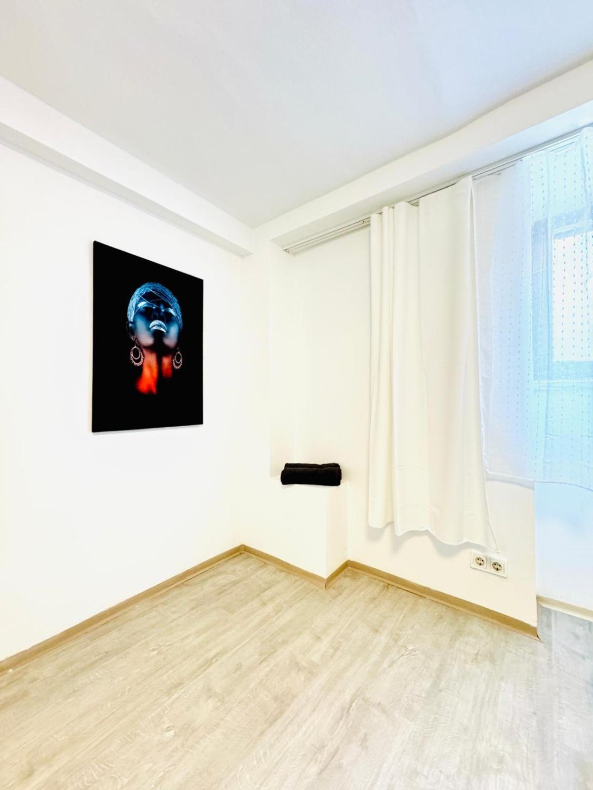 Apartment Very Spacious For Up To 7p With Great Location