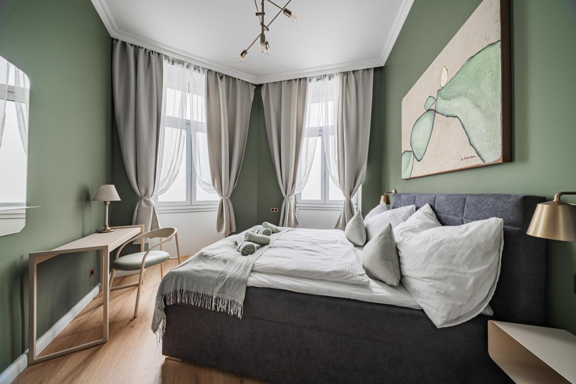 Home1 - District Twelve Boutique Hostel *