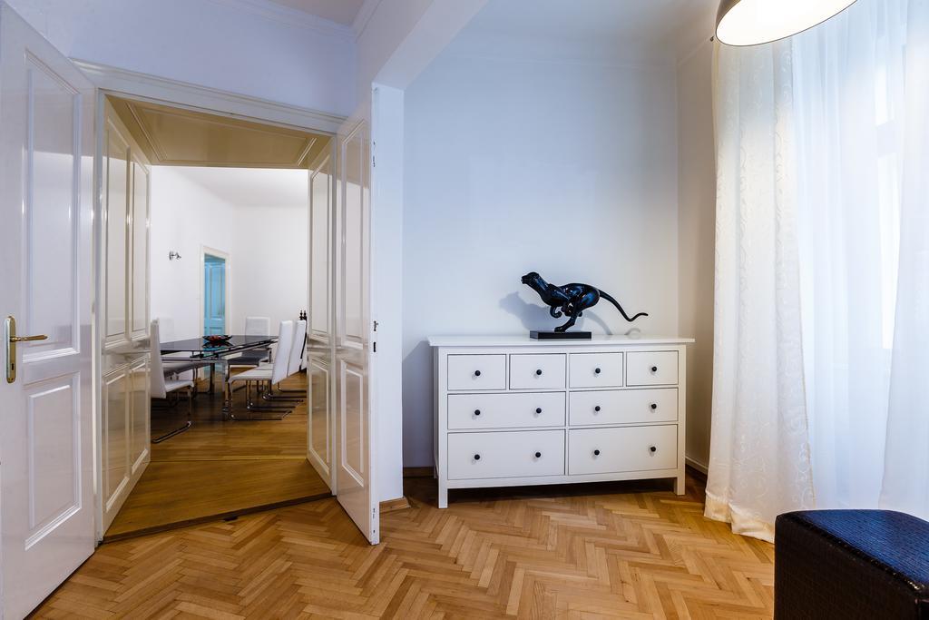 Apartment Judengasse Premium By Ichbucheat