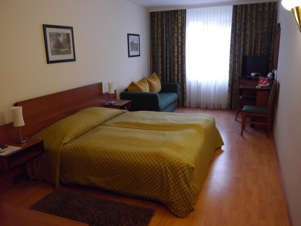 Deutschmeister Hotel 4*