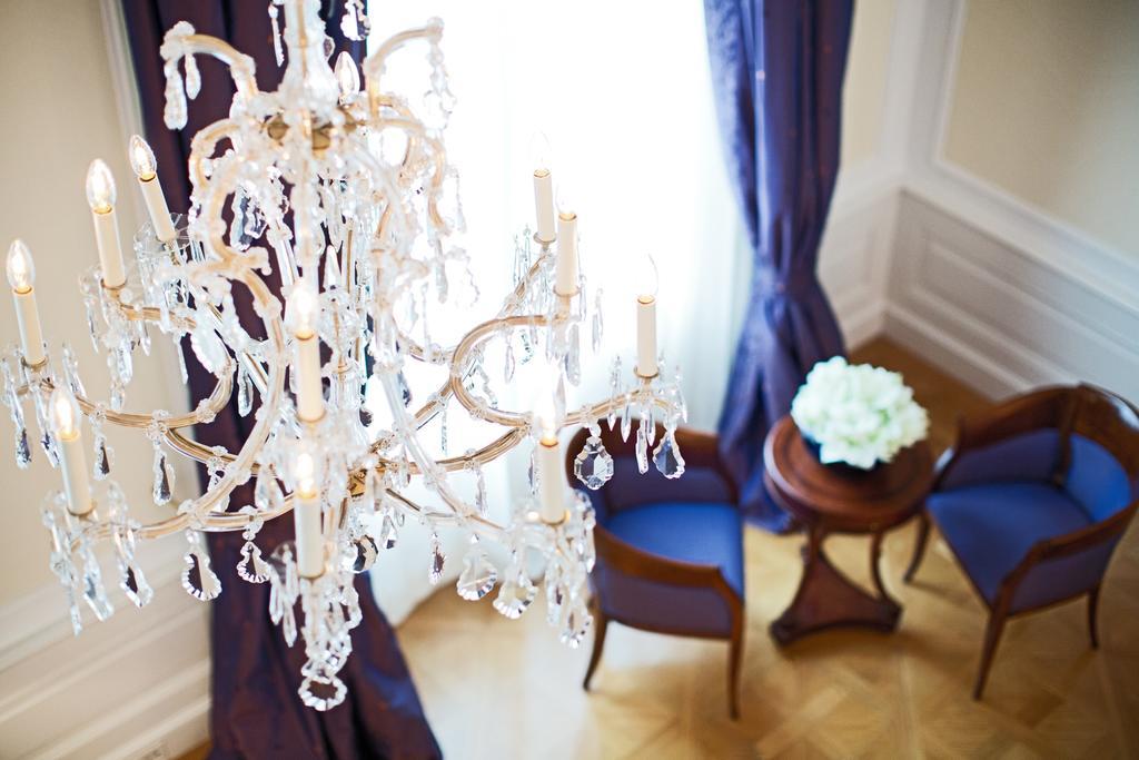 Palais Coburg Hotel 5*
