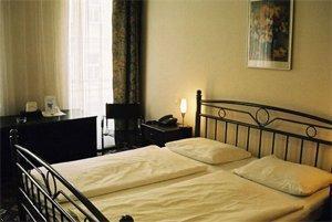 Carina Hotel