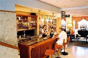Carina Hotel 3*
