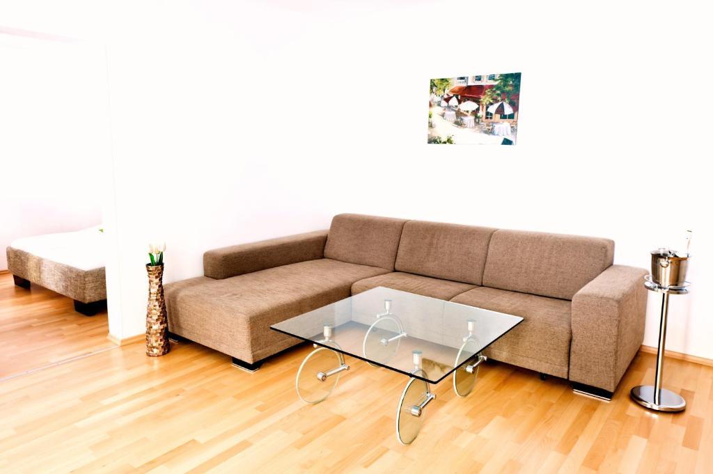 Vox Design 3*