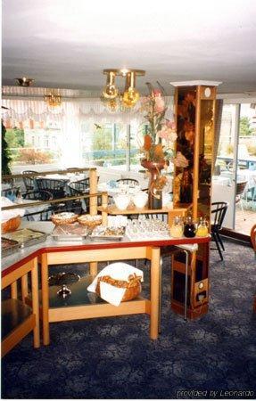 Hotel Ekazent Schoenbrunn 3*