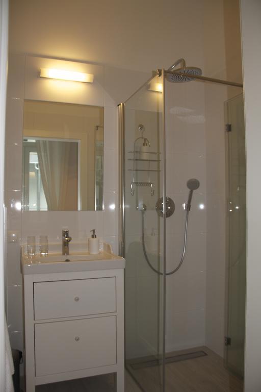 Premarental.com Apartment