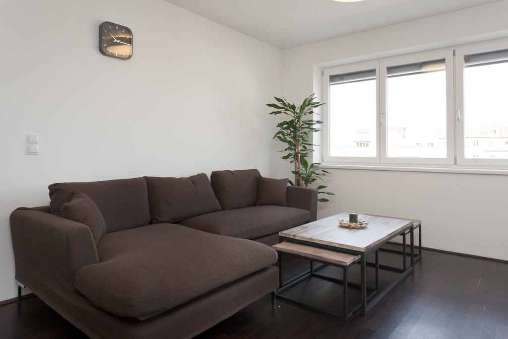 Redstar 1020 Apartamento