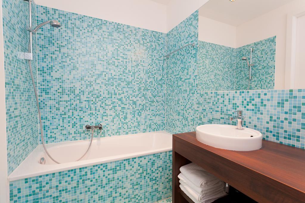 Apartamento Redstar 1020 *