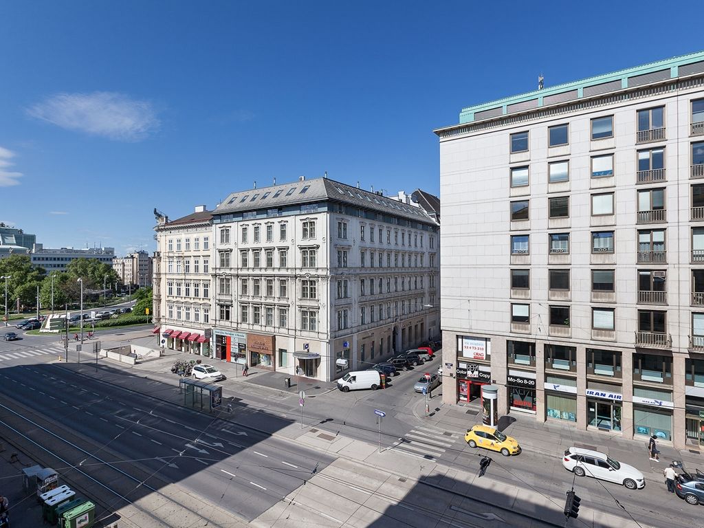 Living An Der Oper 4*