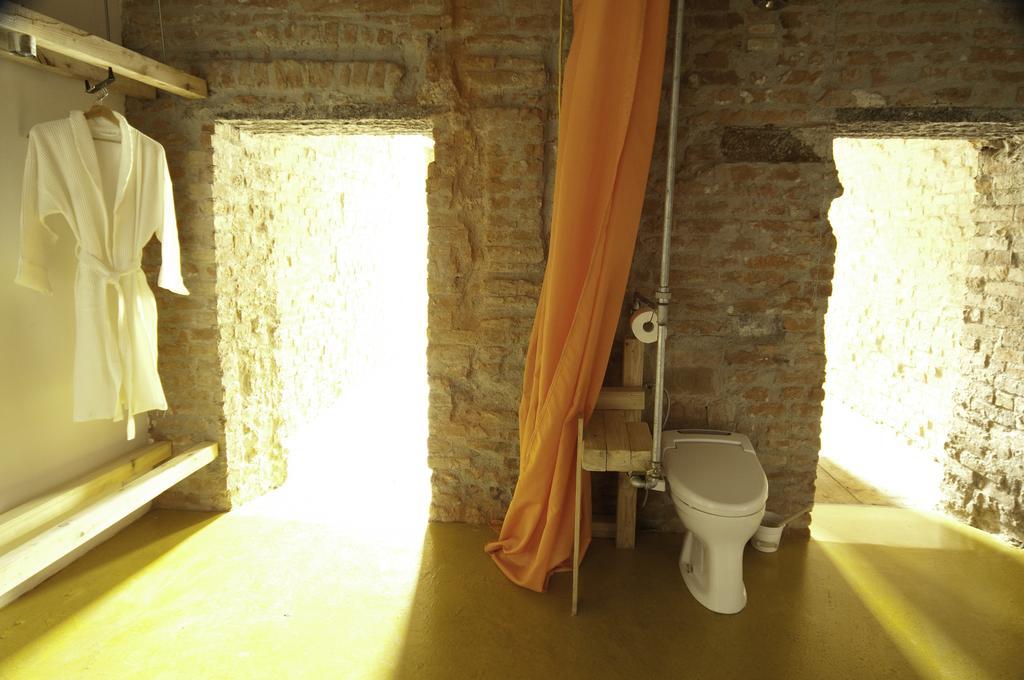 Wiener Gaeste Bed & Breakfast 2*