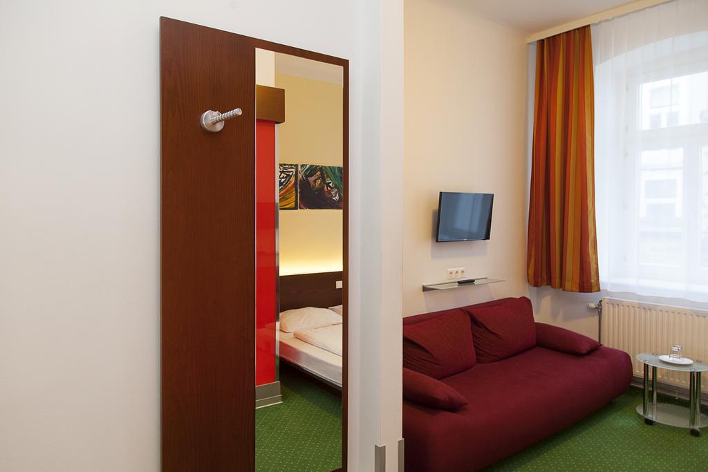 Stadthalle 2*