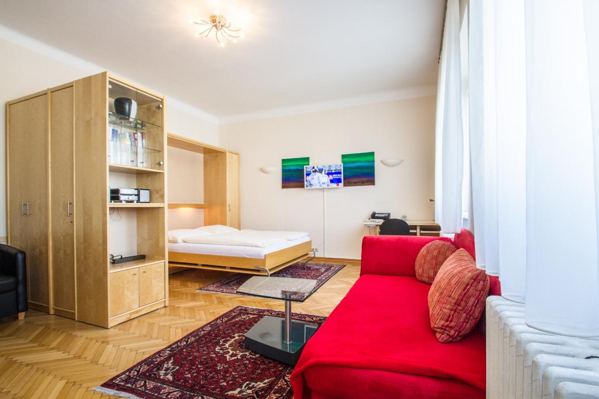- Cav Aparthotel Vienna