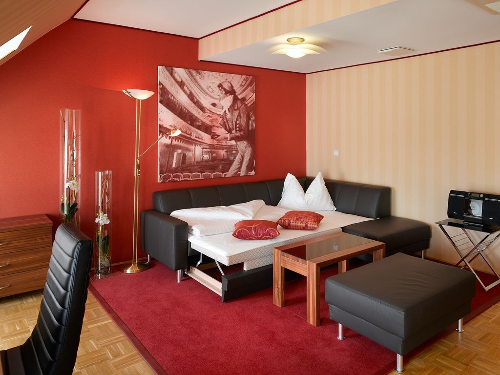 Living An Der Oper Hotel