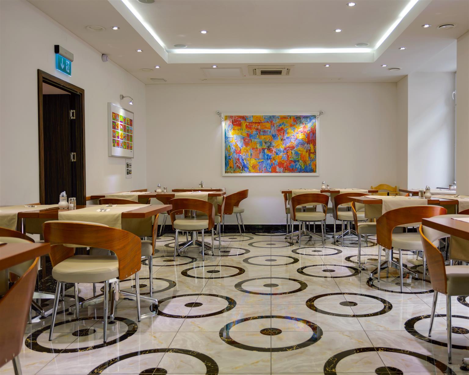 Western Arcadia Hotel