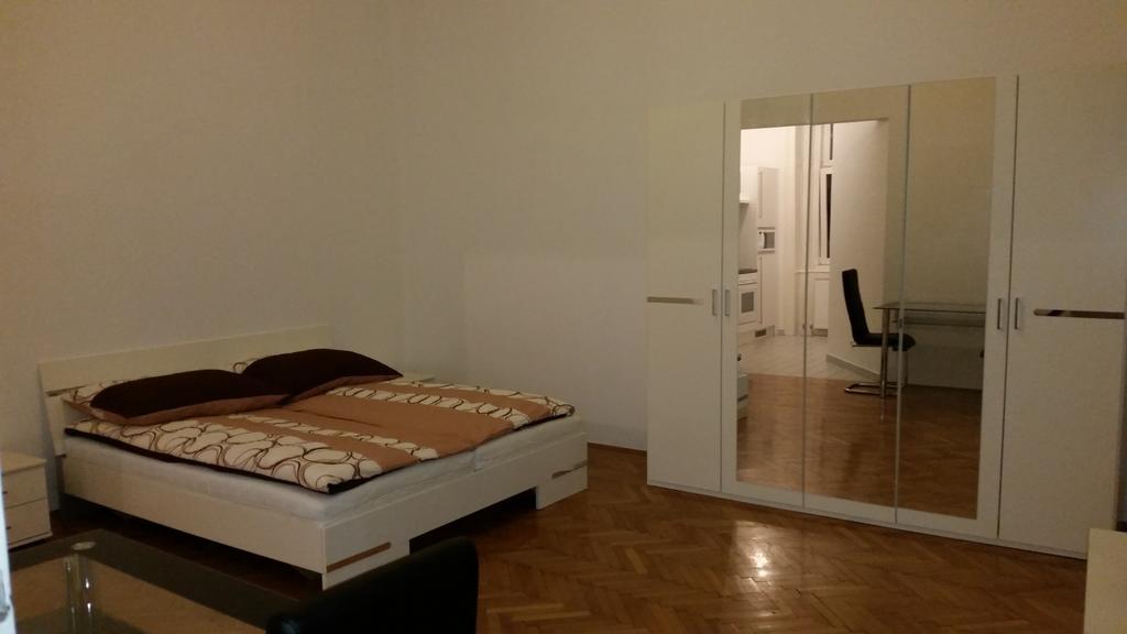 Goldfisch Park Apartment
