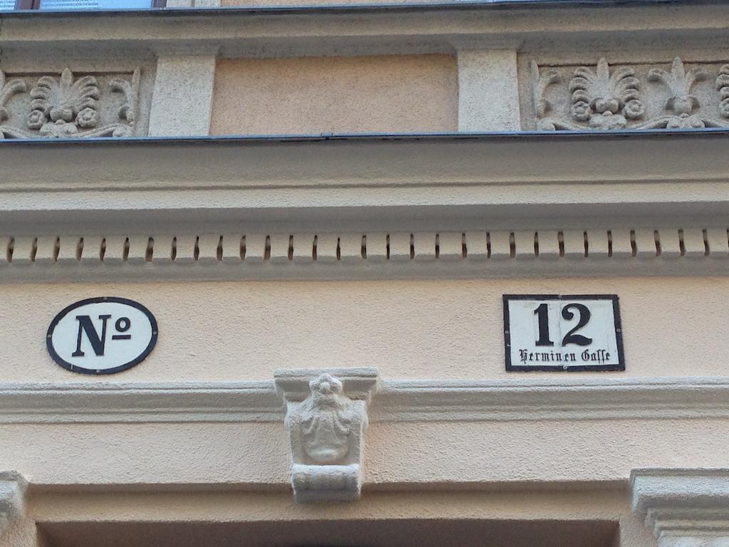 Apartment Old