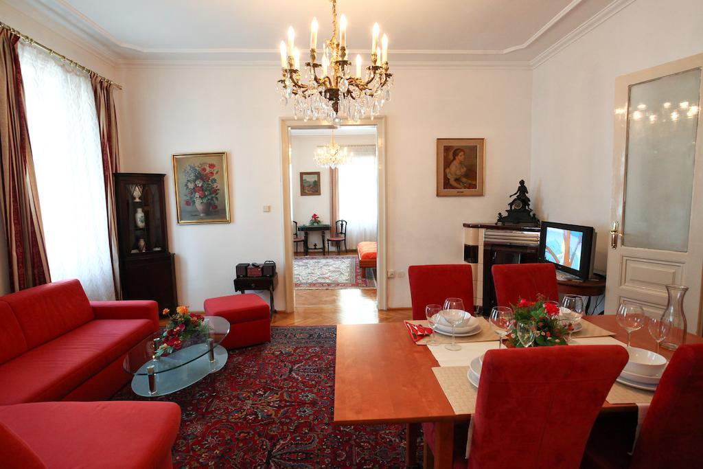Mozart - Roegergasse Vienna