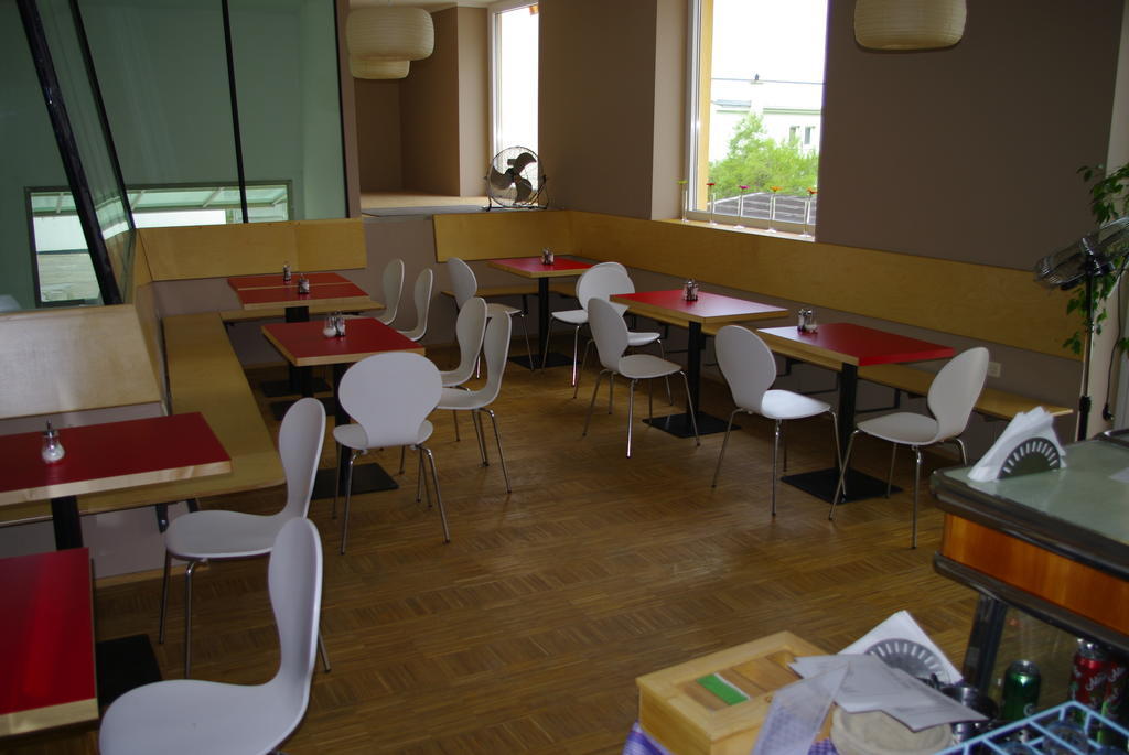 Hostel Workbase