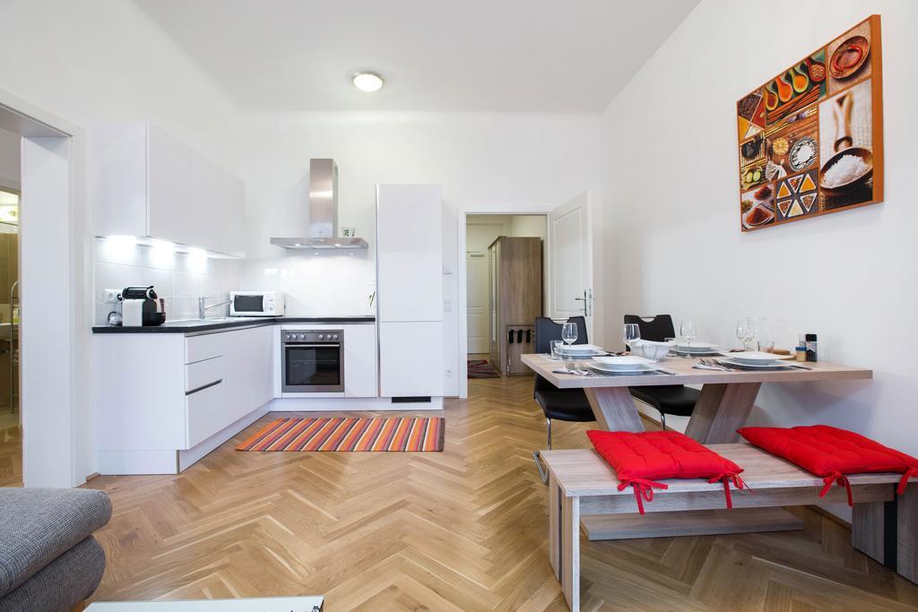 The Barts Apartments - Self Check-In