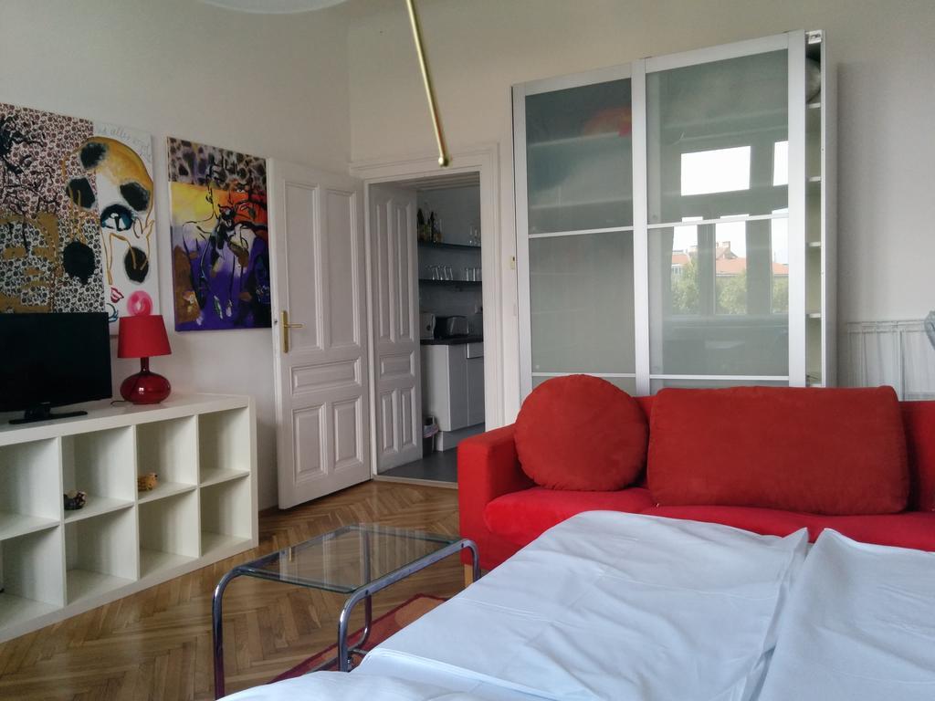 Aparthotel Maximillian 2*